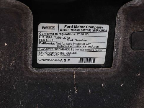 Used 2016 Ford Edge Titanium w/ Class II Trailer Tow Package AWD/4WD image 26
