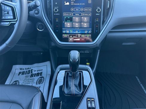Certified 2025 Subaru Crosstrek 2.5i Limited w/ Crosstrek Mirror Package image 15