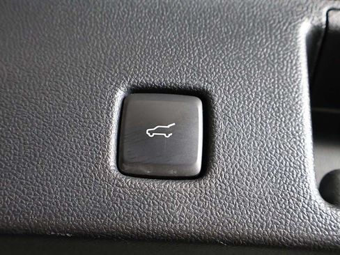 Used 2024 Ford Escape Platinum AWD/4WD image 20