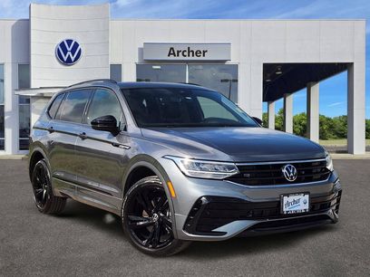 Used 2023 Volkswagen Tiguan SE R-Line
