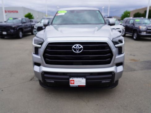 Used 2024 Toyota Sequoia SR5 w/ SR5 Premium Package AWD/4WD image 8