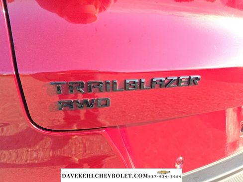 Used 2025 Chevrolet TrailBlazer RS w/ Convenience Package AWD/4WD image 40