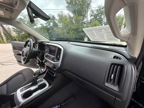 Certified 2022 Chevrolet Colorado LT w/ LT Convenience Package AWD/4WD image 26