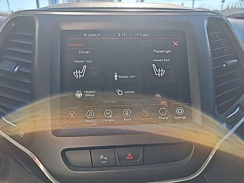 Used 2019 Jeep Cherokee Trailhawk w/ Comfort/Convenience Group image 34