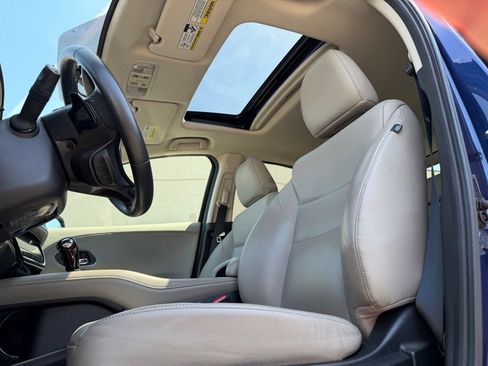 Used 2016 Honda HR-V EX-L image 10