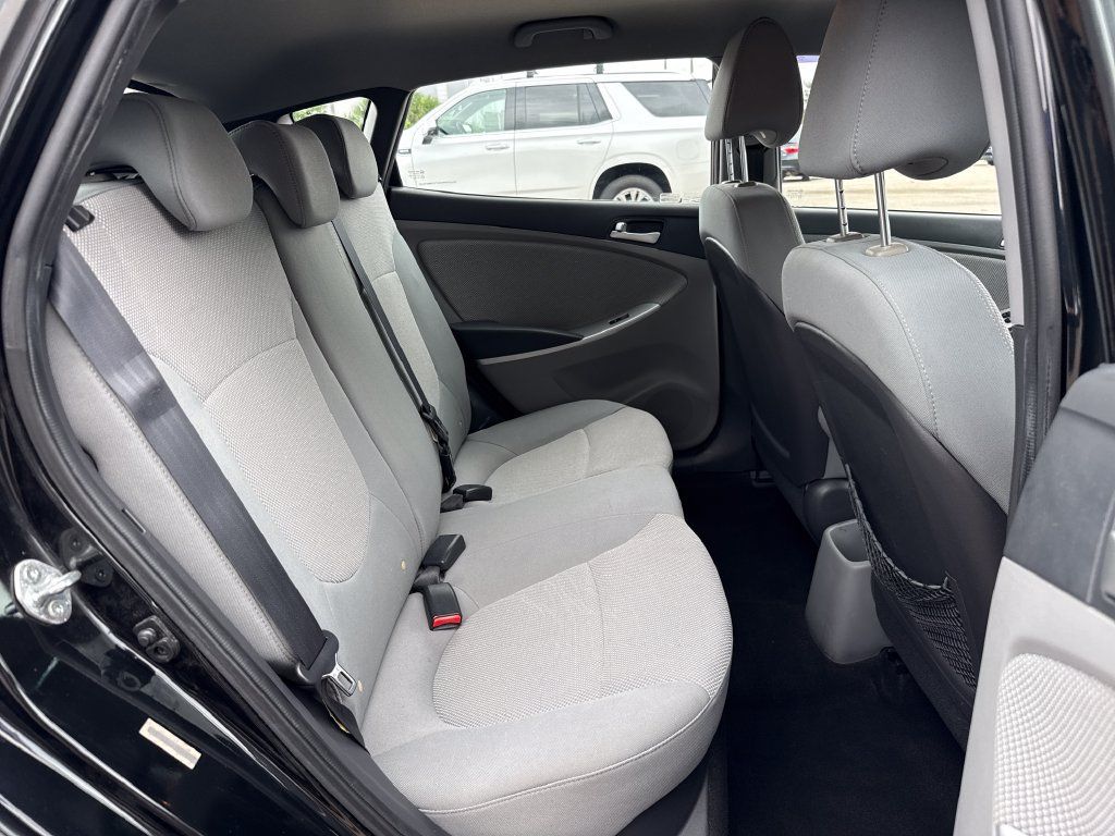 Used 2014 Hyundai Accent GS FWD image 21