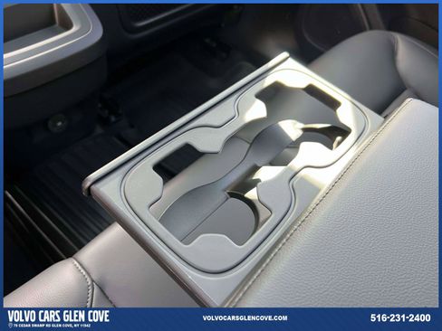 Used 2025 Volvo XC60 B5 Core w/ Protection Package Premier image 12