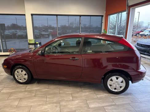 Used 2007 Ford Focus SES FWD image 10