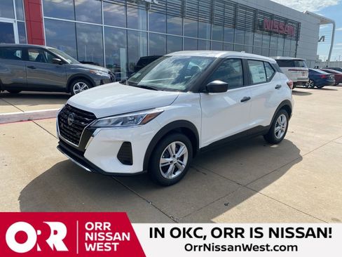 New 2025 Nissan Kicks Play S w/ Interior Electronics Package image 1