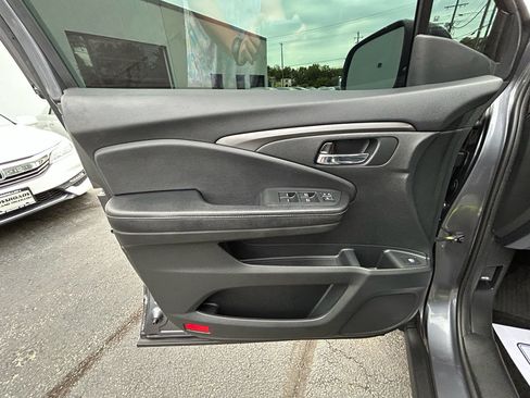 Used 2017 Honda Ridgeline RTL-T image 51