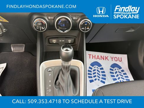 Used 2023 Hyundai Venue SEL FWD image 8