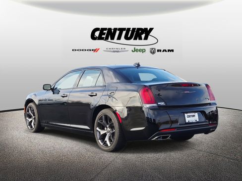 Used 2023 Chrysler 300 S image 6