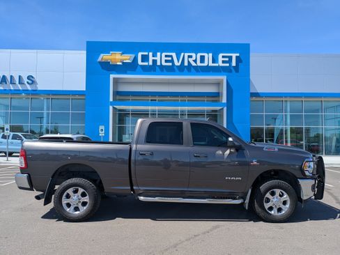Used 2020 RAM 2500 Big Horn w/ Level 1 Equipment Group AWD/4WD image 35