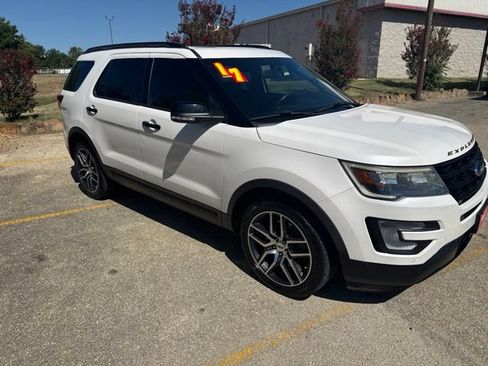 Used 2017 Ford Explorer Sport w/ Equipment Group 401A AWD/4WD image 24