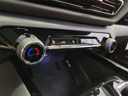 New 2024 Chevrolet Silverado EV RST image 19