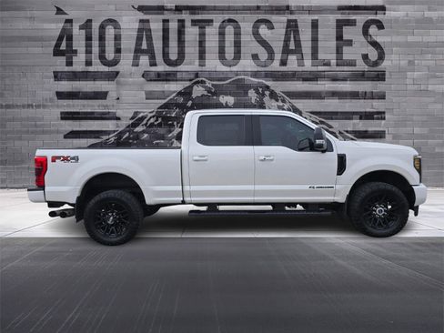 Used 2019 Ford F350 Lariat image 2