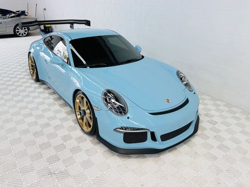 Used 2015 Porsche 911 GT3 RWD image 9