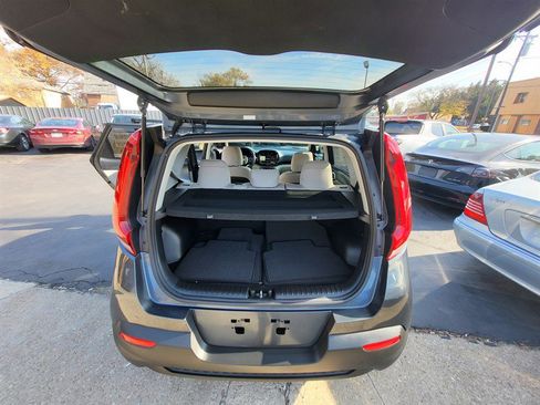 Used 2020 Kia Soul EX FWD image 13