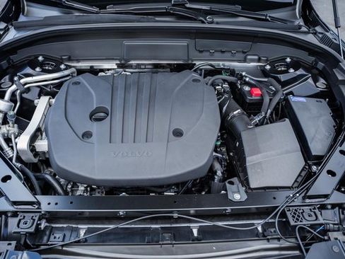 New 2026 Volvo XC60 B5 Plus w/ Protection Package Premier image 20