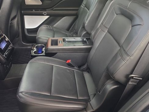 Certified 2023 Lincoln Aviator Reserve w/ Equipment Group 201A AWD/4WD image 7