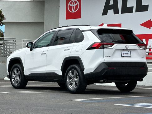 Used 2024 Toyota RAV4 XLE FWD image 3