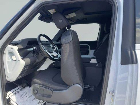 Used 2021 Land Rover Defender 90 AWD/4WD image 34