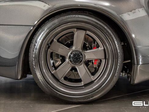 Used 1995 Porsche 911 Carrera RWD image 49