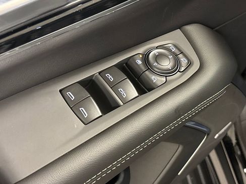 New 2026 GMC Yukon Elevation image 24