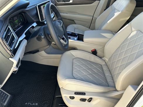 New 2026 Volkswagen Atlas SEL Premium R-Line image 15