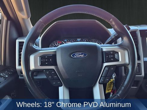 Used 2020 Ford F350 Lariat w/ Chrome Package image 26