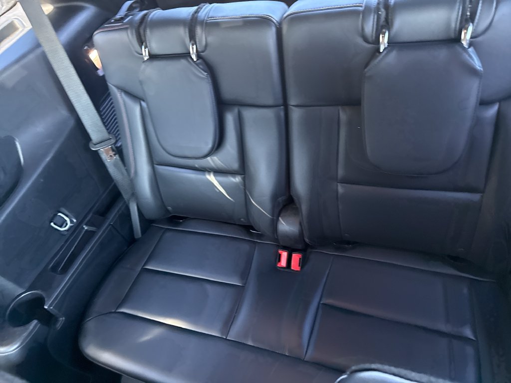 Used 2025 Ford Explorer ST-Line w/ ST-Line Street Pack AWD/4WD image 29
