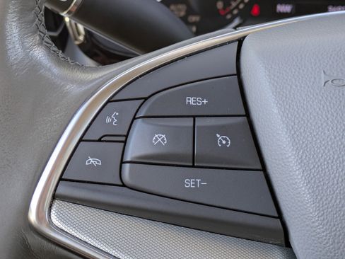 Certified 2022 Cadillac XT5 Premium Luxury image 22