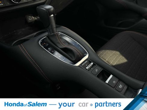 Used 2025 Honda HR-V Sport image 17