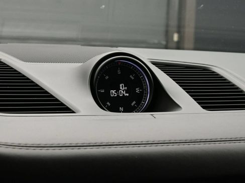 Certified 2021 Porsche Cayenne Turbo AWD/4WD image 12