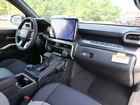 New 2026 Toyota Tacoma TRD Off-Road AWD/4WD image 11