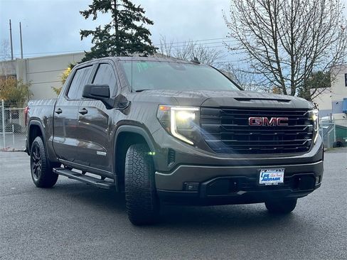 Used 2024 GMC Sierra 1500 Elevation image 3