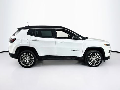 Used 2023 Jeep Compass Limited w/ Elite Group AWD/4WD image 4