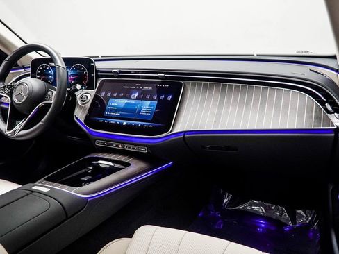 Used 2025 Mercedes-Benz E 350 E 350 image 16