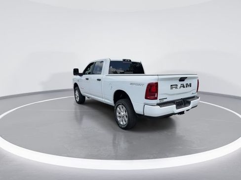 New 2026 RAM 2500 Big Horn AWD/4WD image 6
