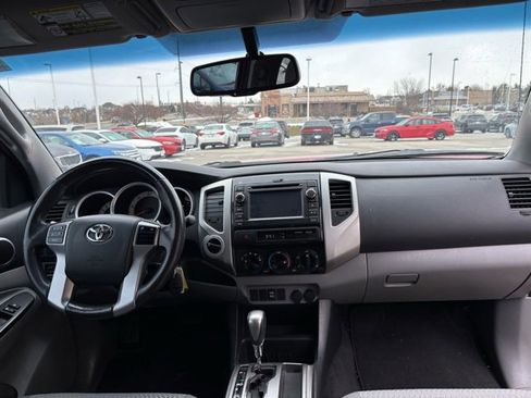 Used 2013 Toyota Tacoma 4x4 Access Cab V6 image 28
