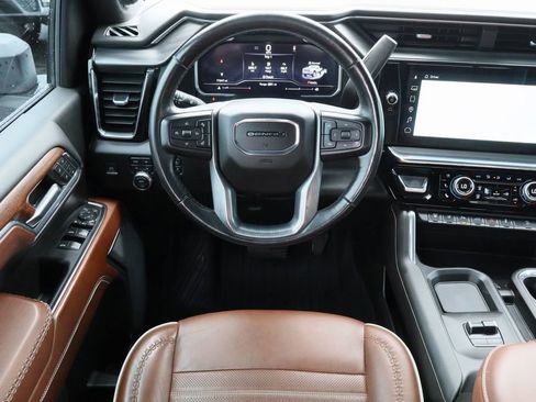 Used 2024 GMC Sierra 2500 Denali Ultimate image 25