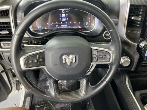 Used 2023 RAM 1500 Limited AWD/4WD image 11