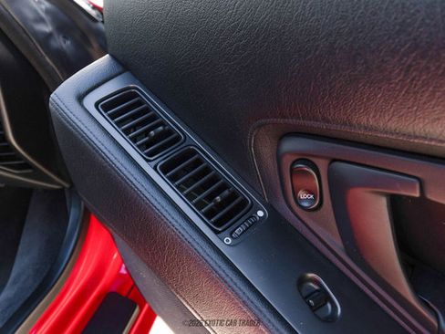 Used 1992 Acura NSX RWD image 31