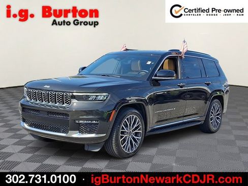 Used 2024 Jeep Grand Cherokee L Summit AWD/4WD image 3