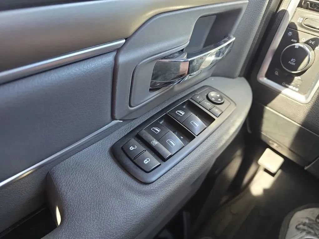 Used 2015 RAM 1500 Big Horn AWD/4WD image 26