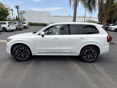 Used 2026 Volvo XC90 B6 Plus w/ Protection Package Premier AWD/4WD image 8