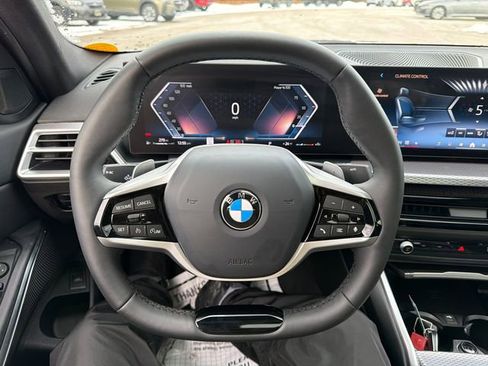 Used 2025 BMW 330i xDrive Sedan w/ Convenience Package AWD/4WD image 28