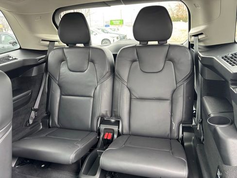 Certified 2024 Volvo XC90 B6 Ultimate w/ Protection Package Premier image 21
