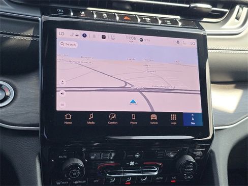 New 2025 Jeep Grand Cherokee L Limited image 10