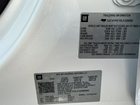 Used 2020 Chevrolet Silverado 2500 LTZ w/ LTZ Premium Package image 31